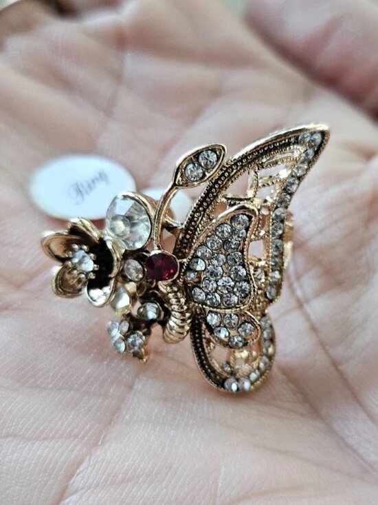 Jewelry - Butterfly Ring Fashion Women Ring Gold Tone Fashion Jewelry Ring Size 8 NW